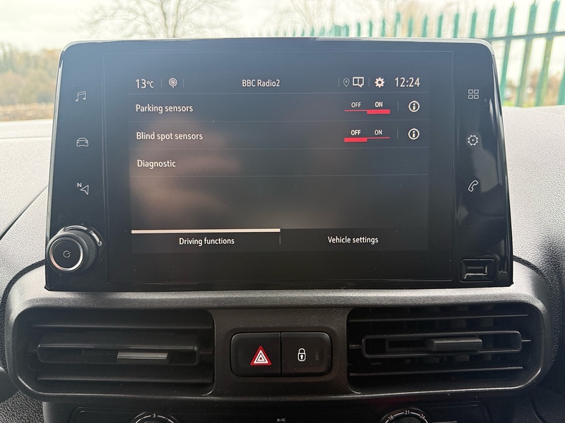 Vauxhall 1.5 Turbo D 2300 Edition Panel Van 6dr Diesel Manual L2 H1 Euro 6 (s/s) (100 ps)