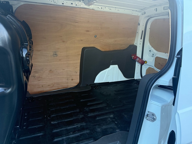 Ford 1.5 250 EcoBlue Limited Panel Van 5dr Diesel Manual L2 Euro 6 (s/s) (100 ps)