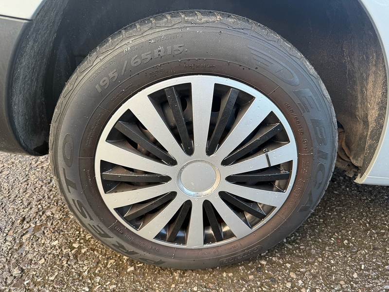 Citroen No Standard Specification or Optional Extras.