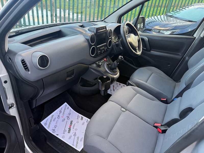 Citroen No Standard Specification or Optional Extras.