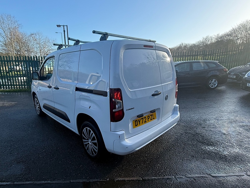 Vauxhall 1.5 Turbo D 2000 Sportive Panel Van 5dr Diesel Manual L1 H1 Euro 6 (100 ps)