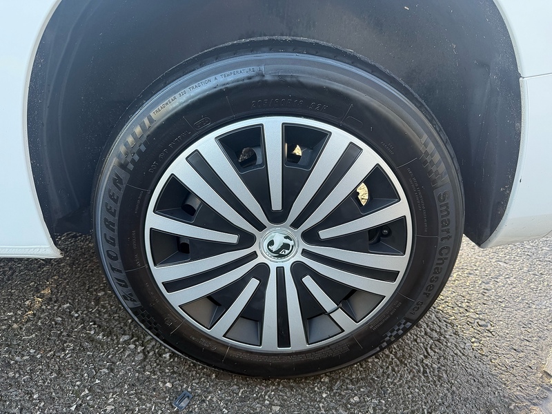 Vauxhall 1.5 Turbo D 2000 Sportive Panel Van 5dr Diesel Manual L1 H1 Euro 6 (100 ps)