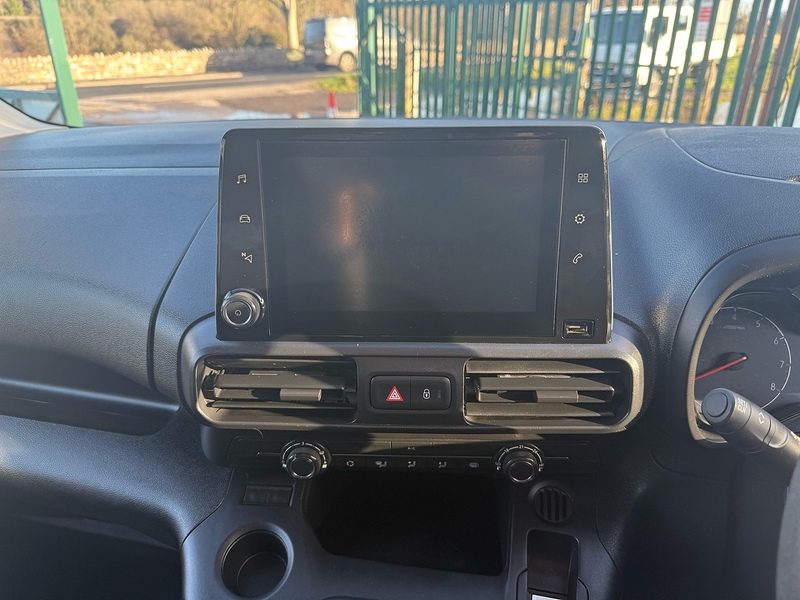 Vauxhall 1.5 Turbo D 2000 Sportive Panel Van 5dr Diesel Manual L1 H1 Euro 6 (100 ps)