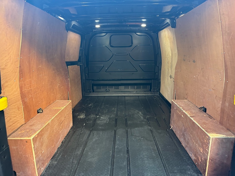 Ford 2.0 300 EcoBlue Limited Panel Van 5dr Diesel Manual L2 H1 Euro 6 (s/s) (130 ps)