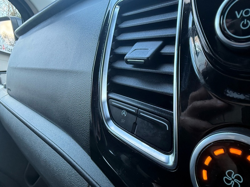 Ford 2.0 300 EcoBlue Limited Panel Van 5dr Diesel Manual L2 H1 Euro 6 (s/s) (130 ps)