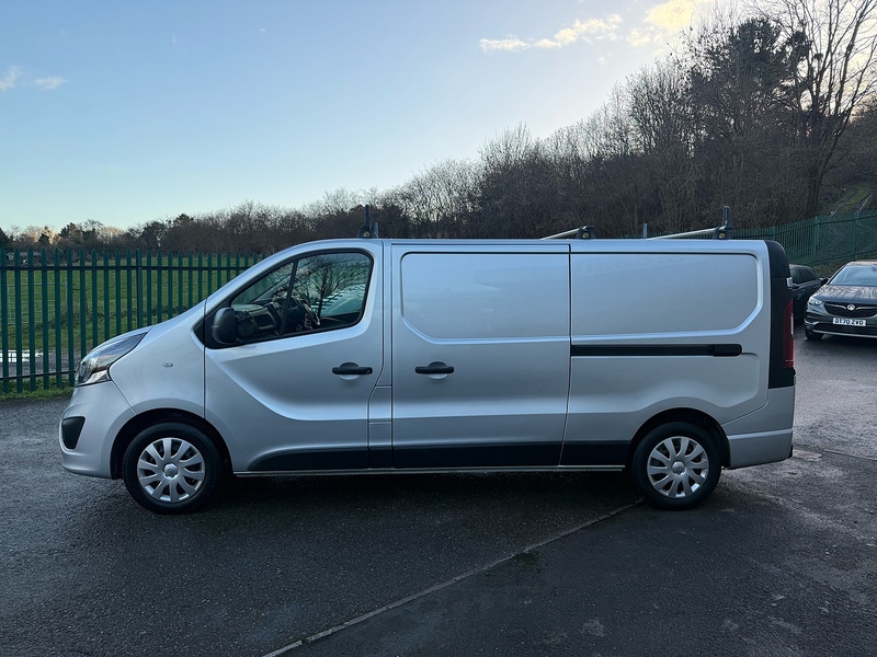 Vauxhall 1.6 CDTi 2900 Sportive Panel Van 5dr Diesel Manual L2 H1 Euro 6 (120 ps)