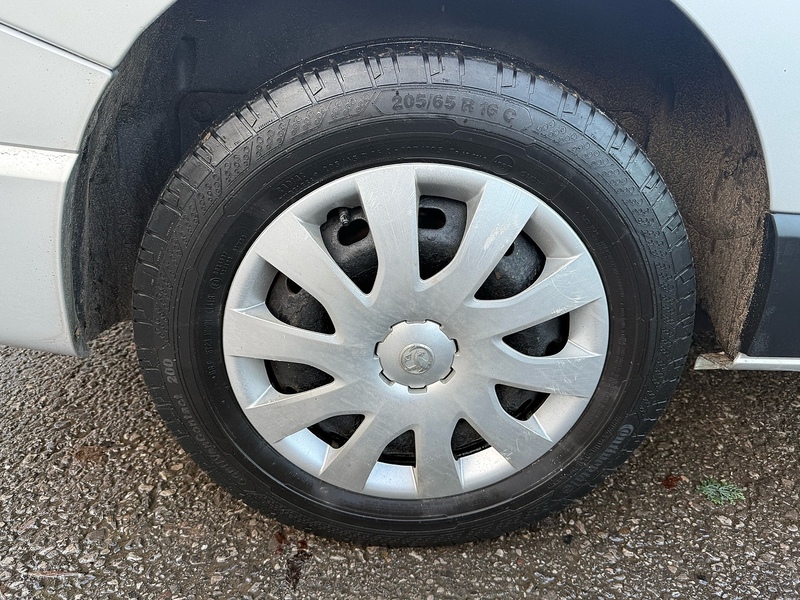 Vauxhall 1.6 CDTi 2900 Sportive Panel Van 5dr Diesel Manual L2 H1 Euro 6 (120 ps)