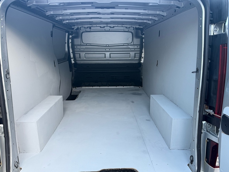 Vauxhall 1.6 CDTi 2900 Sportive Panel Van 5dr Diesel Manual L2 H1 Euro 6 (120 ps)