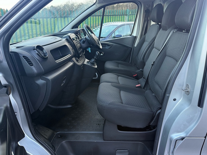 Vauxhall 1.6 CDTi 2900 Sportive Panel Van 5dr Diesel Manual L2 H1 Euro 6 (120 ps)