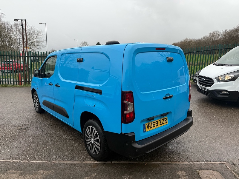 Vauxhall 1.5 Turbo D 2300 Edition Panel Van 6dr Diesel Manual L2 H1 Euro 6 (s/s) (100 ps)