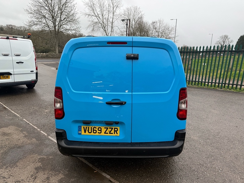 Vauxhall 1.5 Turbo D 2300 Edition Panel Van 6dr Diesel Manual L2 H1 Euro 6 (s/s) (100 ps)