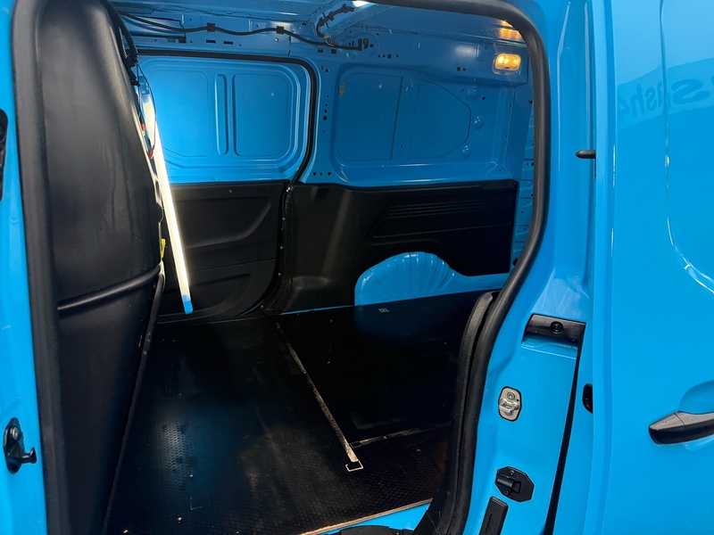 Vauxhall 1.5 Turbo D 2300 Edition Panel Van 6dr Diesel Manual L2 H1 Euro 6 (s/s) (100 ps)