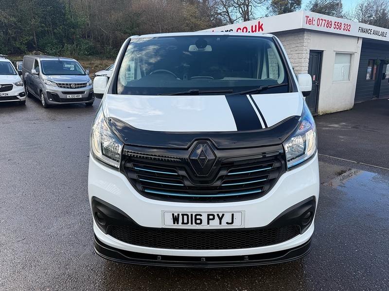 Renault 1.6 dCi ENERGY 27 Sport Crew Van Double Cab 5dr Diesel Manual SWB Euro 5 (s/s) (120 ps)