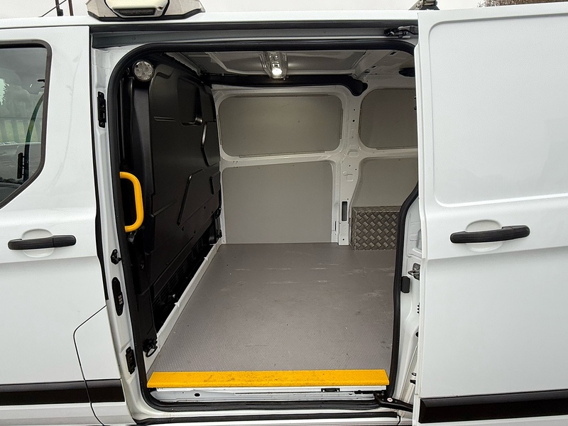 Ford 2.0 320 EcoBlue Leader Panel Van 5dr Diesel Manual L1 H1 Euro 6 (s/s) (105 ps)