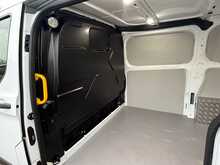 Ford Transit Custom 320 EcoBlue Leader 