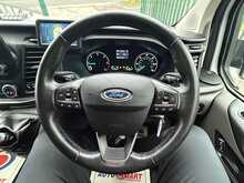 Ford Transit Custom 320 EcoBlue Leader 