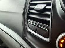 Ford Transit Custom 320 EcoBlue Leader 