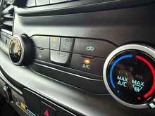 Ford Transit Custom 320 EcoBlue Leader 