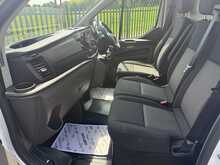 Ford Transit Custom 320 EcoBlue Leader 