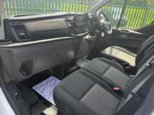 Ford Transit Custom 320 EcoBlue Leader 