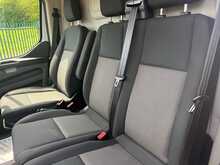 Ford Transit Custom 320 EcoBlue Leader 