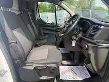 Ford Transit Custom 320 EcoBlue Leader 