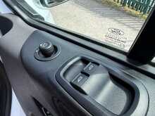 Ford Transit Custom 320 EcoBlue Leader 