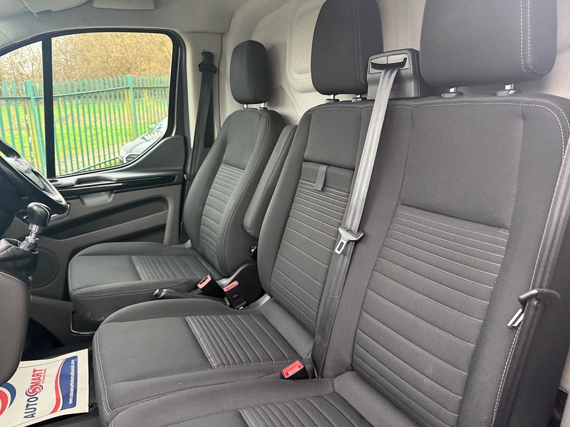 Ford 2.0 280 EcoBlue Limited Panel Van 5dr Diesel Manual L1 H1 Euro 6 (s/s) (130 ps)