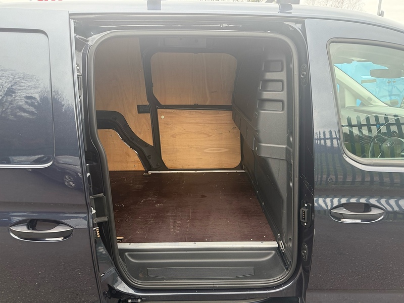 Volkswagen 2.0 TDI C20 Commerce Plus Panel Van 6dr Diesel Manual LWB Euro 6 (s/s) (102 ps)