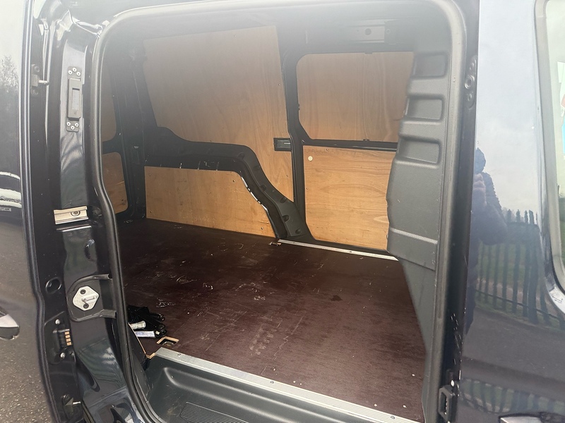 Volkswagen 2.0 TDI C20 Commerce Plus Panel Van 6dr Diesel Manual LWB Euro 6 (s/s) (102 ps)