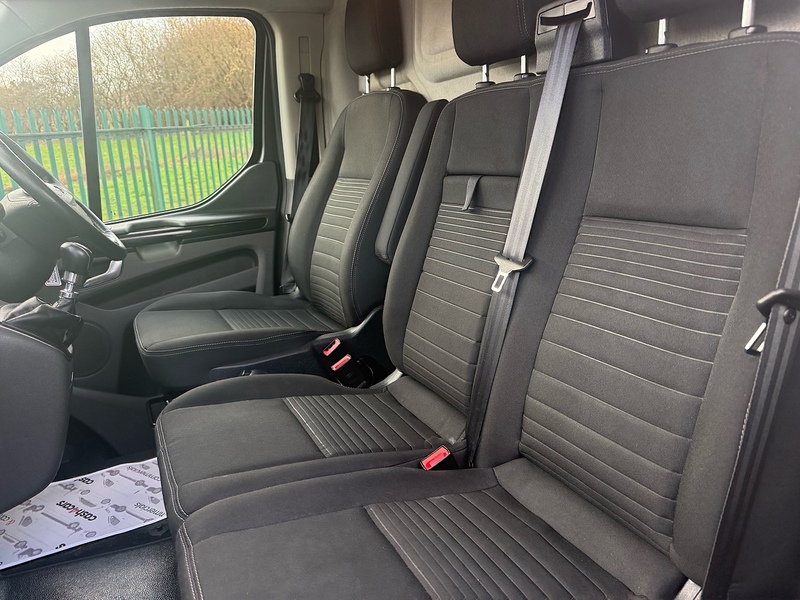 Ford 2.0 300 EcoBlue Limited Panel Van 5dr Diesel Manual L1 H1 Euro 6 (s/s) (130 ps)