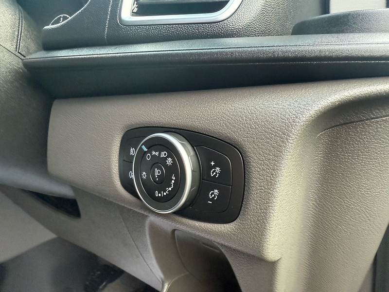 Ford 2.0 300 EcoBlue Limited Panel Van 5dr Diesel Manual L1 H1 Euro 6 (s/s) (130 ps)