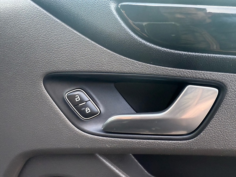 Ford 2.0 300 EcoBlue Limited Panel Van 5dr Diesel Manual L1 H1 Euro 6 (s/s) (130 ps)