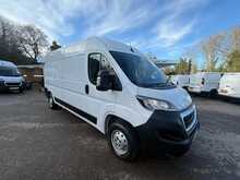 Peugeot Boxer BlueHDi 335 Professional 