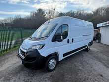 Peugeot Boxer BlueHDi 335 Professional 