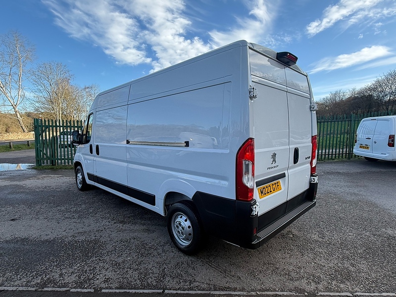Peugeot 2.2 BlueHDi 335 Professional Panel Van 5dr Diesel Manual L3 H2 Euro 6 (s/s) (140 ps)