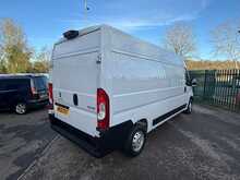 Peugeot Boxer BlueHDi 335 Professional 