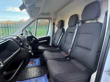 Peugeot Boxer BlueHDi 335 Professional 