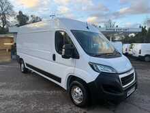 Peugeot Boxer BlueHDi 335 Professional 