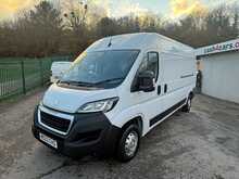 Peugeot Boxer BlueHDi 335 Professional 