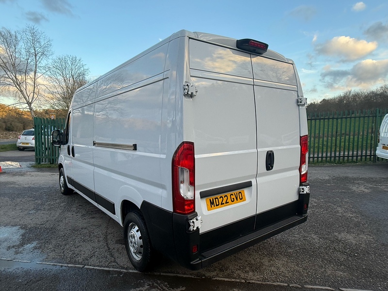 Peugeot 2.2 BlueHDi 335 Professional Panel Van 5dr Diesel Manual L3 H2 Euro 6 (s/s) (140 ps)