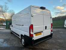 Peugeot Boxer BlueHDi 335 Professional 