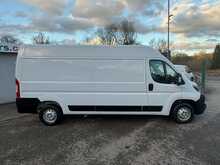 Peugeot Boxer BlueHDi 335 Professional 