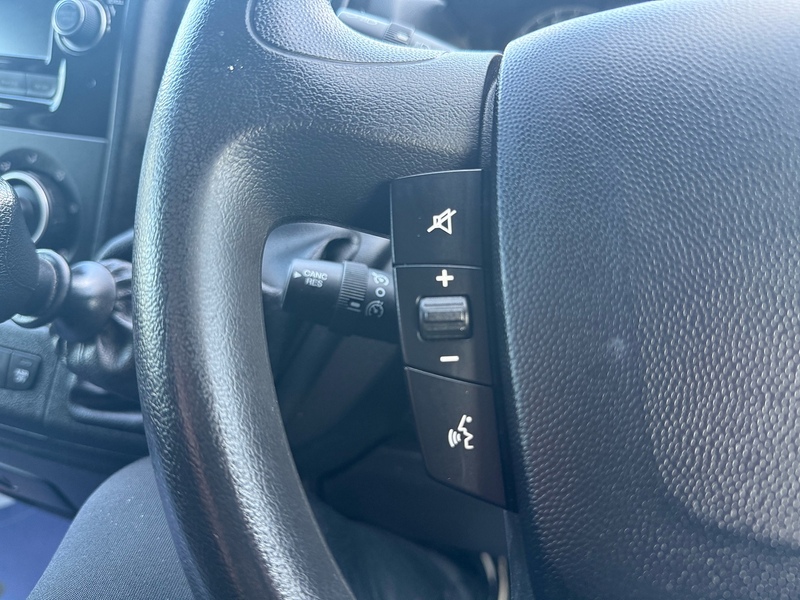 Peugeot 2.2 BlueHDi 335 Professional Panel Van 5dr Diesel Manual L3 H2 Euro 6 (s/s) (140 ps)