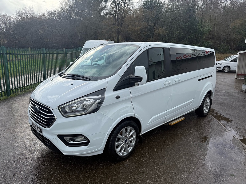 Ford 2.0 310 EcoBlue Titanium Minibus Double Cab 5dr Diesel Manual L2 Euro 6 (s/s) (130 ps)