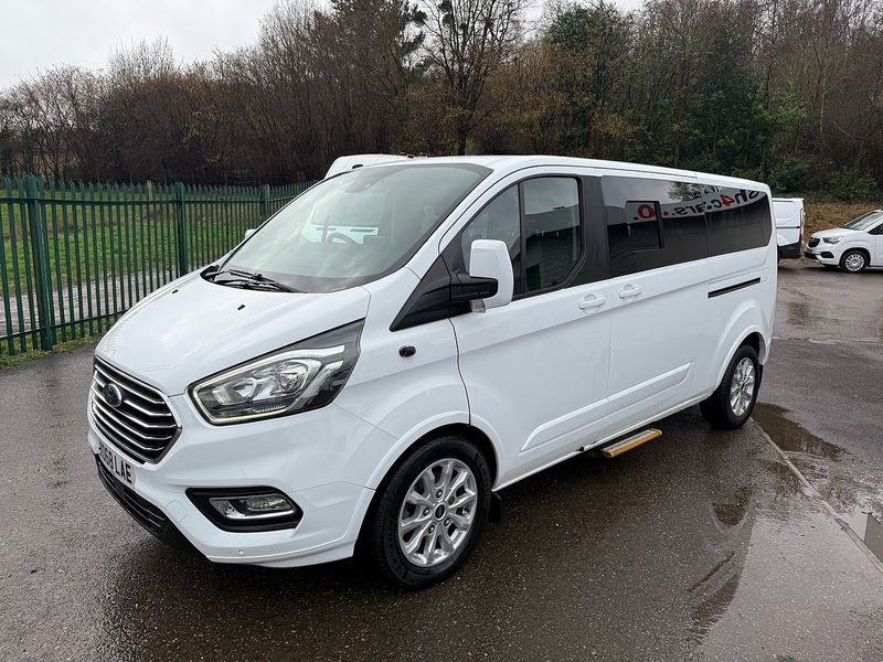 Ford 2.0 310 EcoBlue Titanium Minibus Double Cab 5dr Diesel Manual L2 Euro 6 (s/s) (130 ps)