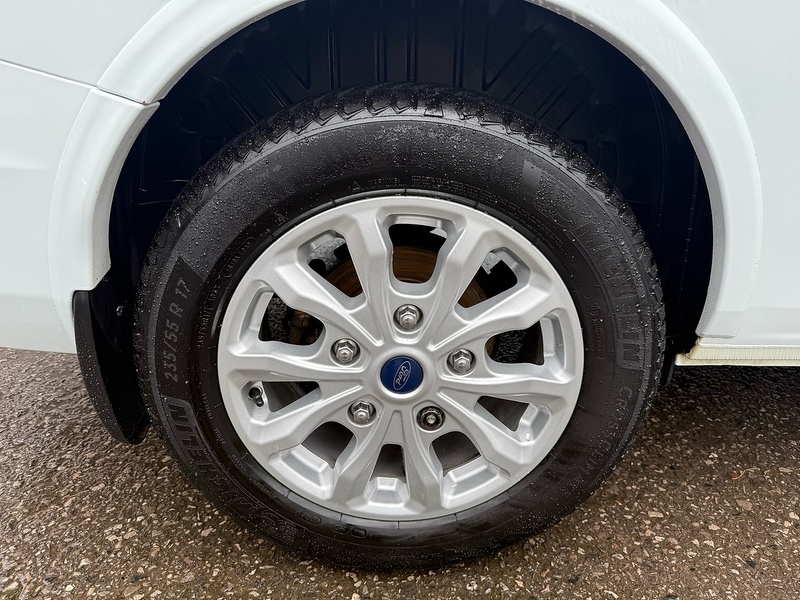 Ford 2.0 310 EcoBlue Titanium Minibus Double Cab 5dr Diesel Manual L2 Euro 6 (s/s) (130 ps)