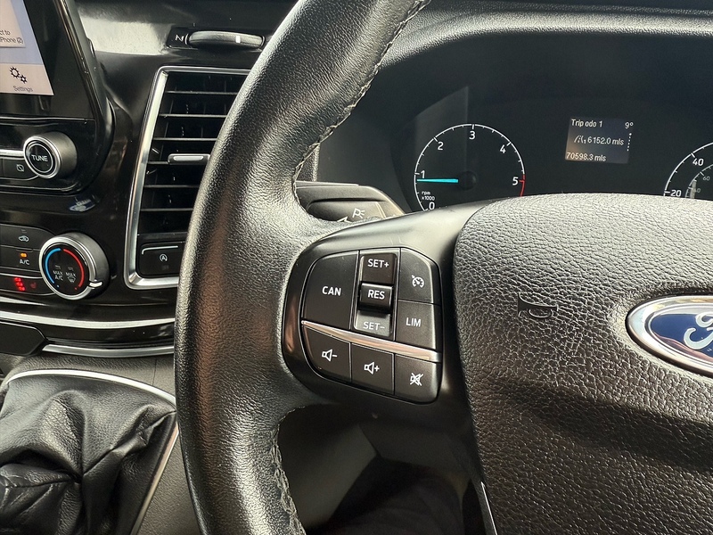 Ford 2.0 310 EcoBlue Titanium Minibus Double Cab 5dr Diesel Manual L2 Euro 6 (s/s) (130 ps)