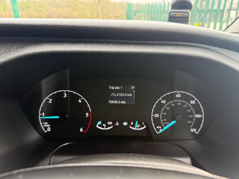 Ford 2.0 310 EcoBlue Titanium Minibus Double Cab 5dr Diesel Manual L2 Euro 6 (s/s) (130 ps)