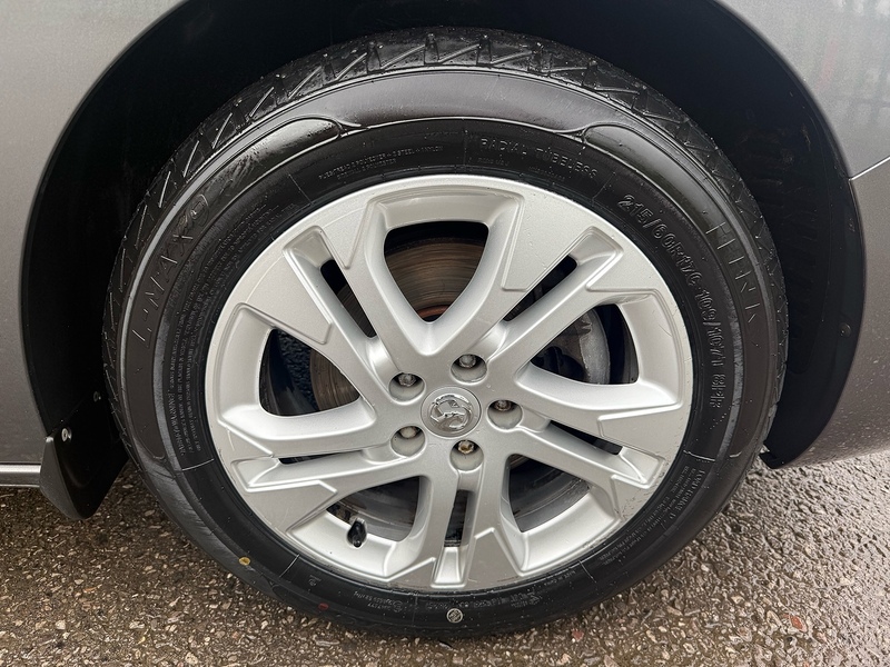 Vauxhall 2.0 Turbo D 3100 Elite Crew Van Double Cab 5dr Diesel Auto L1 H1 Euro 6 (s/s) (180 ps)